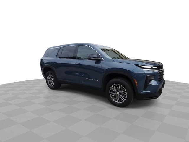 Used 2024 Chevrolet Traverse LS FWD image 2