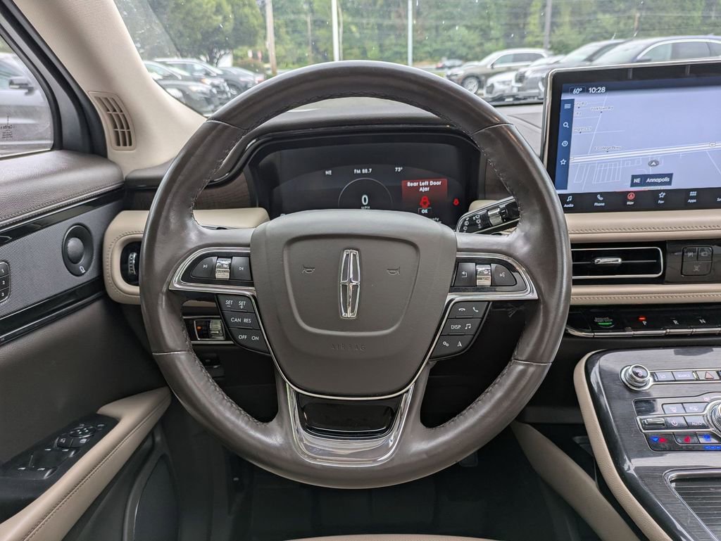 Used 2023 Lincoln Nautilus Reserve w/ Luxury Package image 15