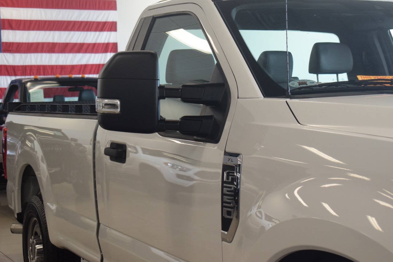 Used 2020 Ford F250 XL w/ Power Equipment Group RWD image 9