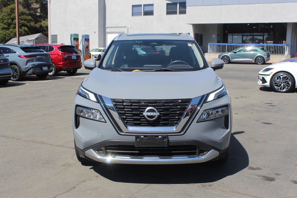 Used 2023 Nissan Rogue Platinum w/ Platinum Premium Package FWD image 4