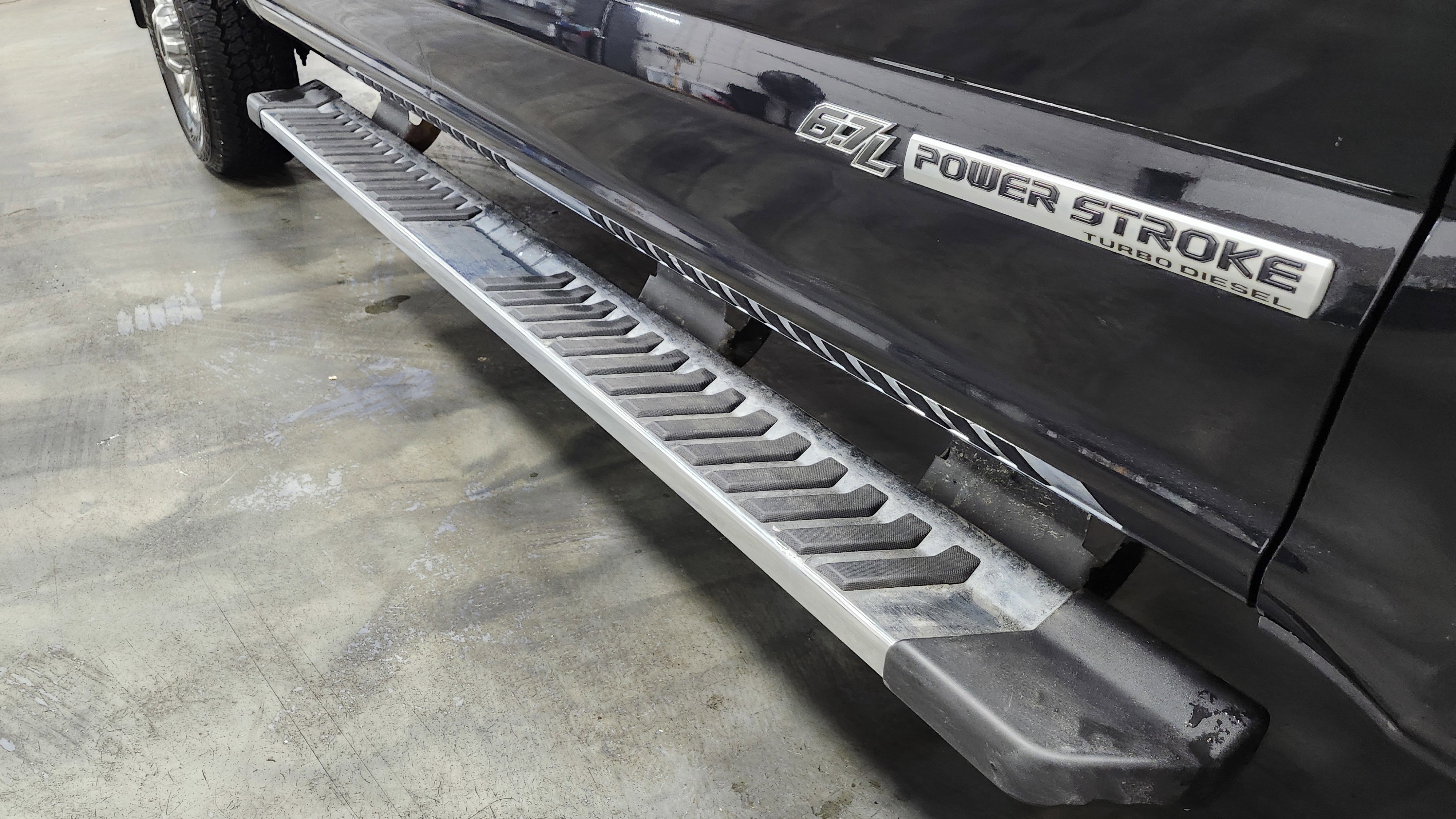 Used 2019 Ford F350 XLT w/ XLT Premium Package image 11