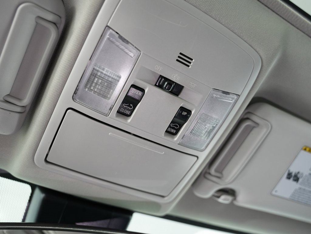 Used 2017 Toyota RAV4 XLE image 53