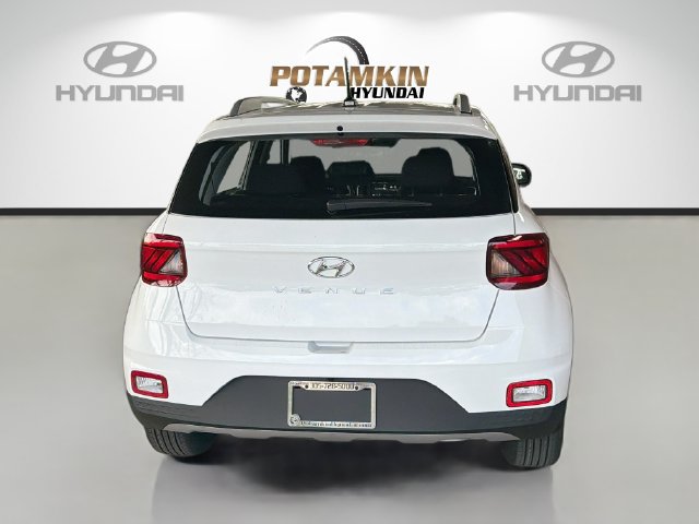 New 2026 Hyundai Venue SEL FWD image 6