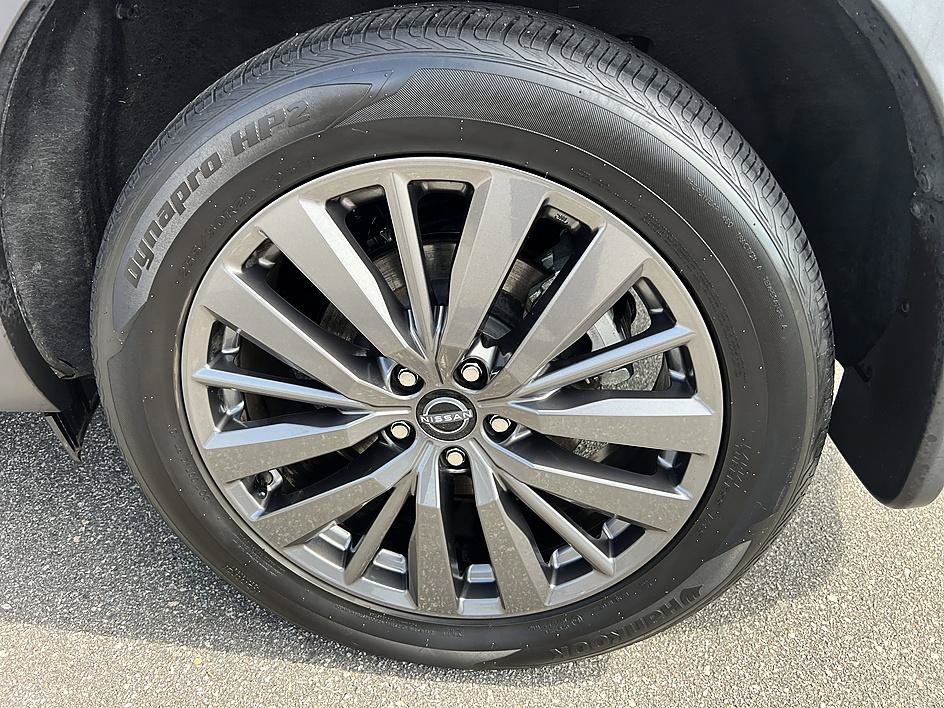 Certified 2024 Nissan Pathfinder SL w/ SL Premium Package FWD image 10