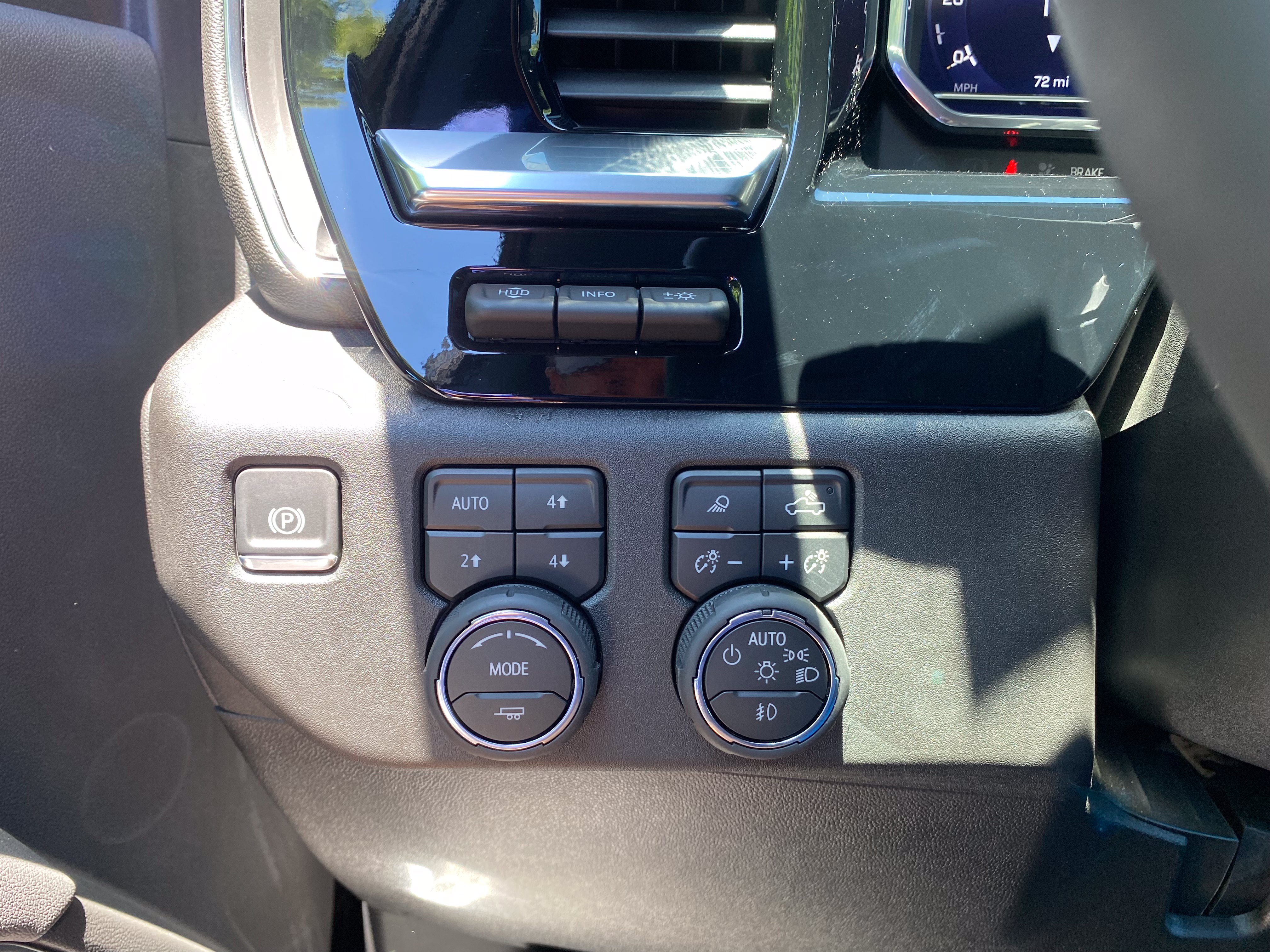 New 2025 Chevrolet Silverado 2500 LTZ w/ Trail Boss Package AWD/4WD image 18