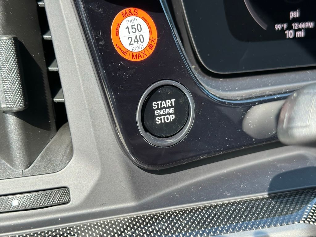 Used 2026 Porsche Cayenne Turbo AWD/4WD image 32