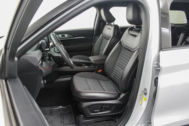 Certified 2026 Ford Explorer ST-Line AWD/4WD image 15