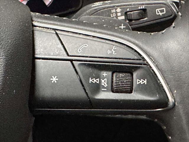 Used 2019 Audi Q8 Premium w/ Convenience Package AWD/4WD image 27