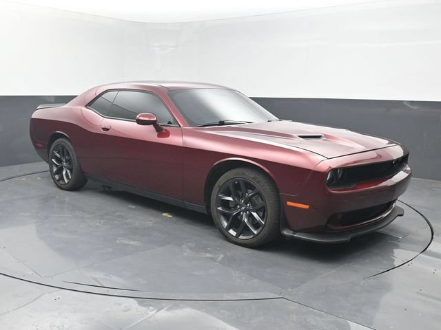 Used 2022 Dodge Challenger SXT RWD image 8