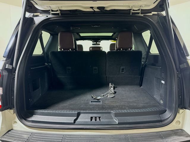 Used 2022 Ford Expedition Max Limited image 29