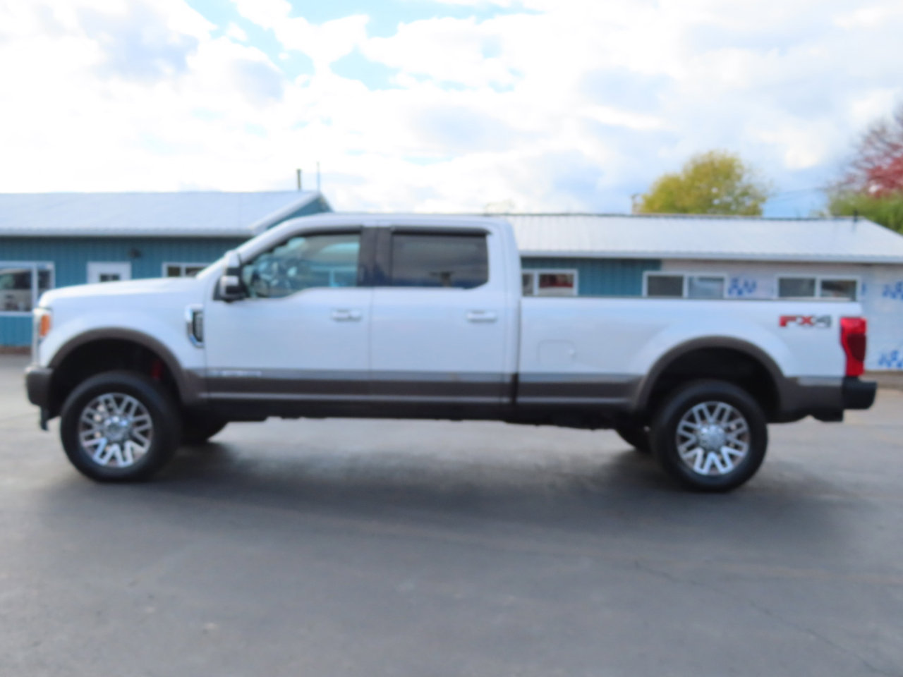 Used 2017 Ford F250 King Ranch w/ King Ranch Ultimate Package image 3