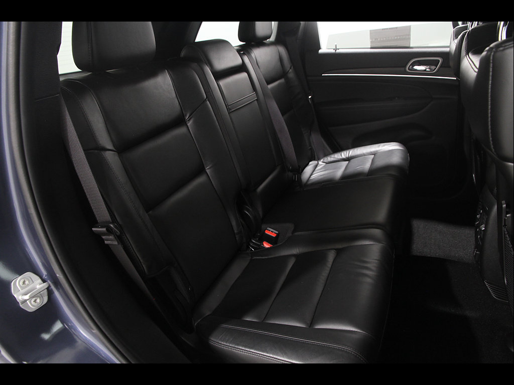 Used 2021 Jeep Grand Cherokee Limited AWD/4WD image 20