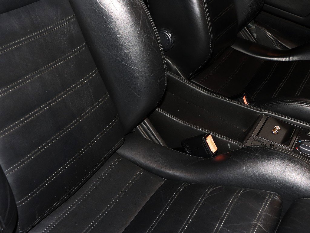 Used 1998 Ferrari F355 Berlinetta image 34