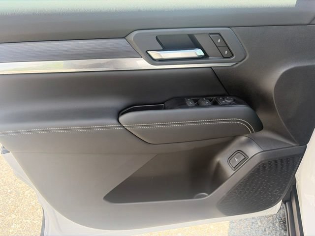 New 2027 GMC Terrain Elevation w/ Elevation Premium Package AWD/4WD image 10