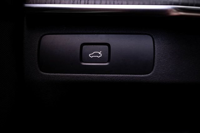 Used 2023 Volvo XC90 B6 Ultimate AWD/4WD image 35
