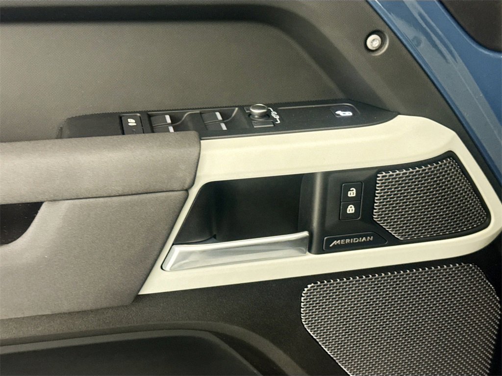 Used 2022 Land Rover Defender 110 S image 17