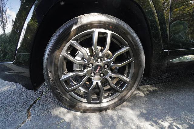 Used 2024 GMC Terrain Denali w/ Black Diamond Edition image 38