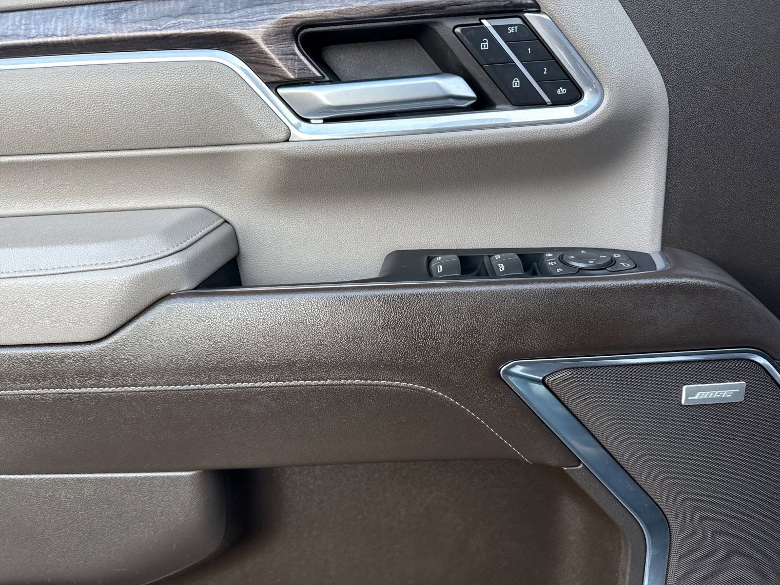 Used 2024 Chevrolet Silverado 3500 LTZ w/ LTZ Convenience Package image 11