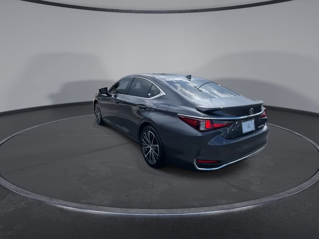 Certified 2024 Lexus ES 300h w/ Premium Package FWD image 8