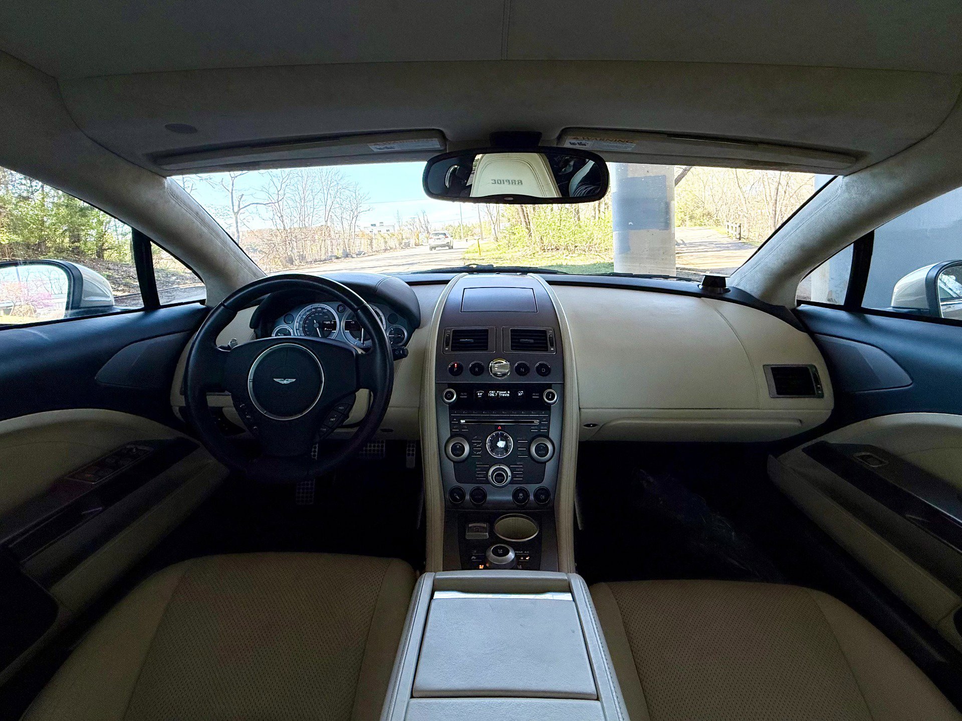Used 2011 Aston Martin Rapide Luxe image 38