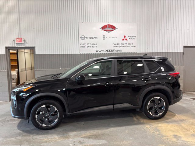 Used 2024 Nissan Rogue SV AWD/4WD image 7