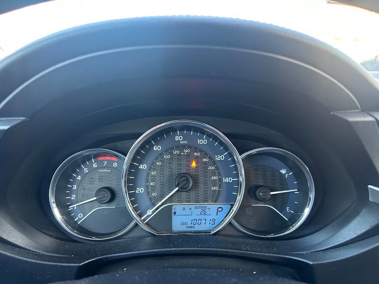 Used 2016 Toyota Corolla LE 4dr Sedan image 10