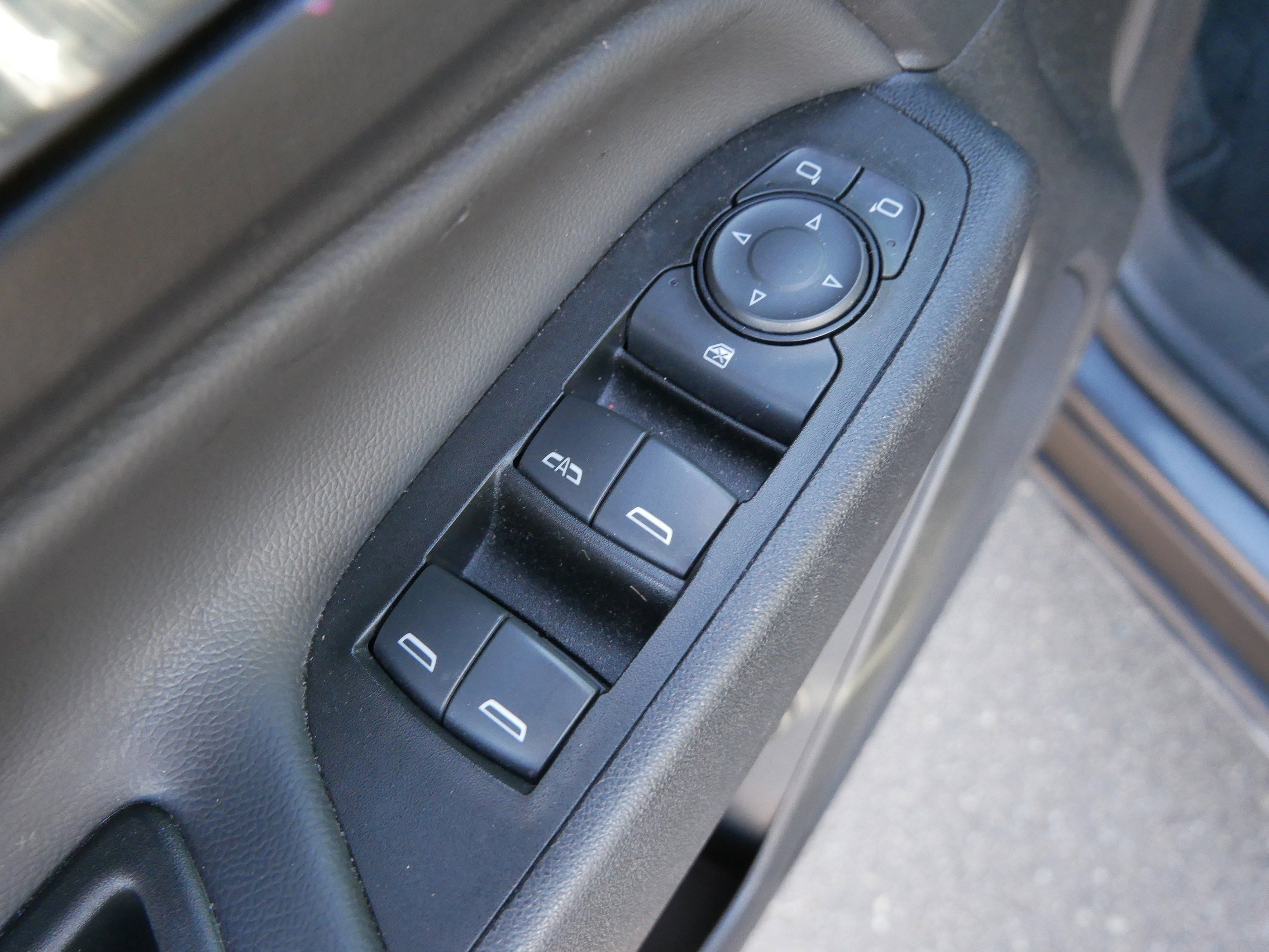 Used 2022 Chevrolet Equinox LT image 22