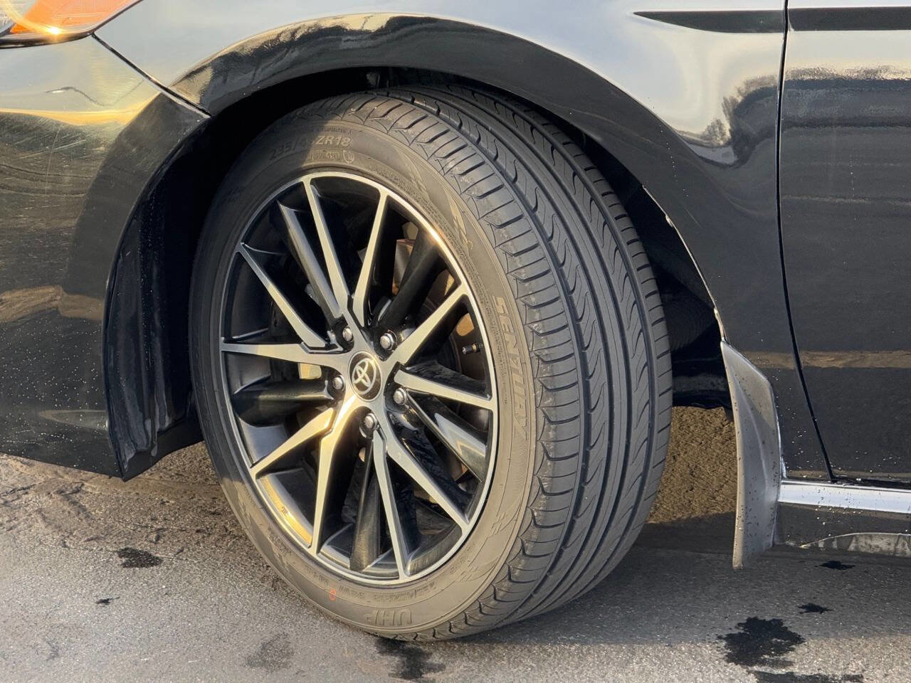 Used 2023 Toyota Camry SE w/ Convenience Package FWD image 15