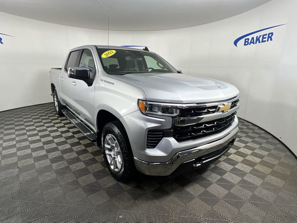 Certified 2022 Chevrolet Silverado 1500 LT AWD/4WD image 2