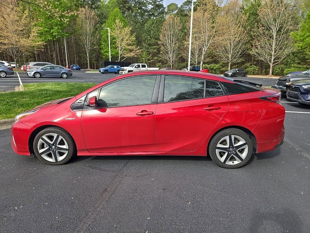 Used 2016 Toyota Prius Three Touring image 2
