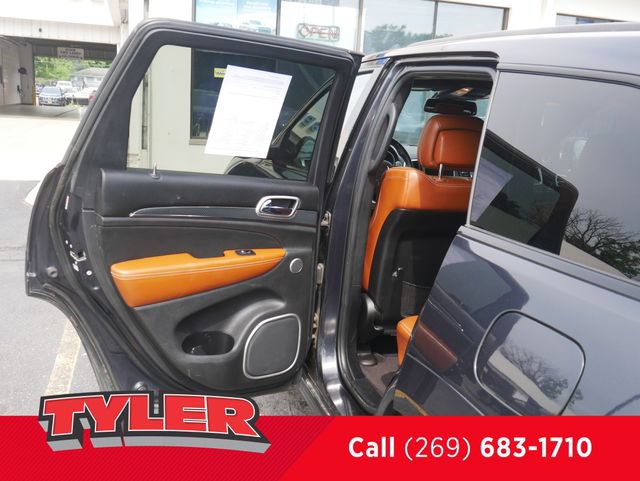 Used 2016 Jeep Grand Cherokee SRT AWD/4WD image 19