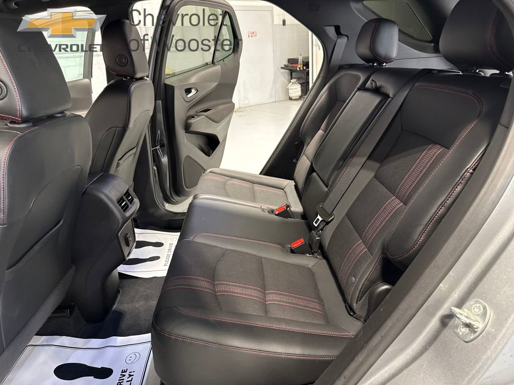 Used 2023 Chevrolet Equinox RS image 33