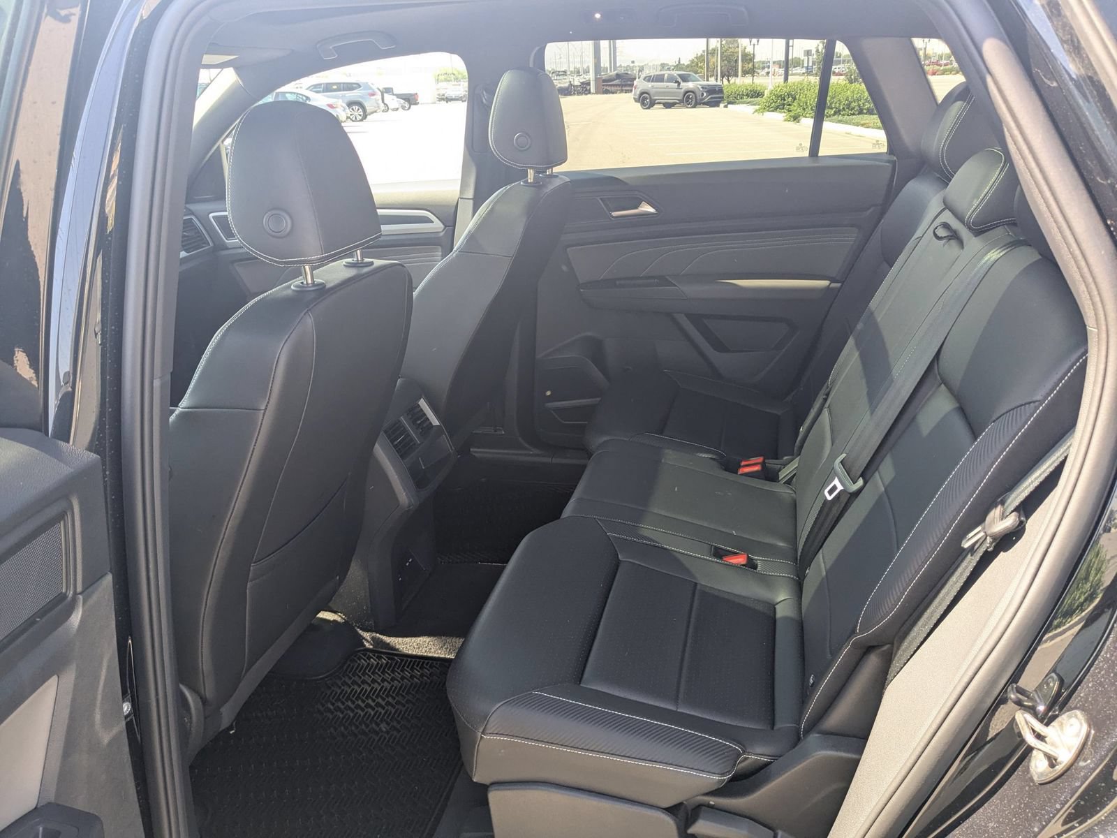 Used 2023 Volkswagen Atlas Cross Sport SEL AWD/4WD image 27
