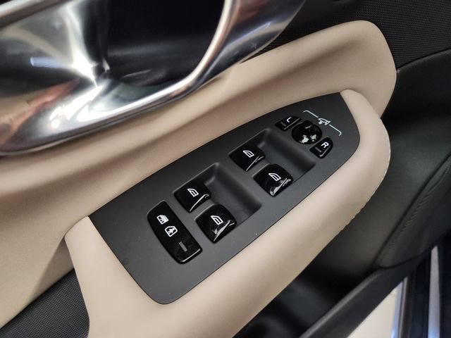 New 2026 Volvo XC90 B6 Plus w/ Protection Package Premier image 23