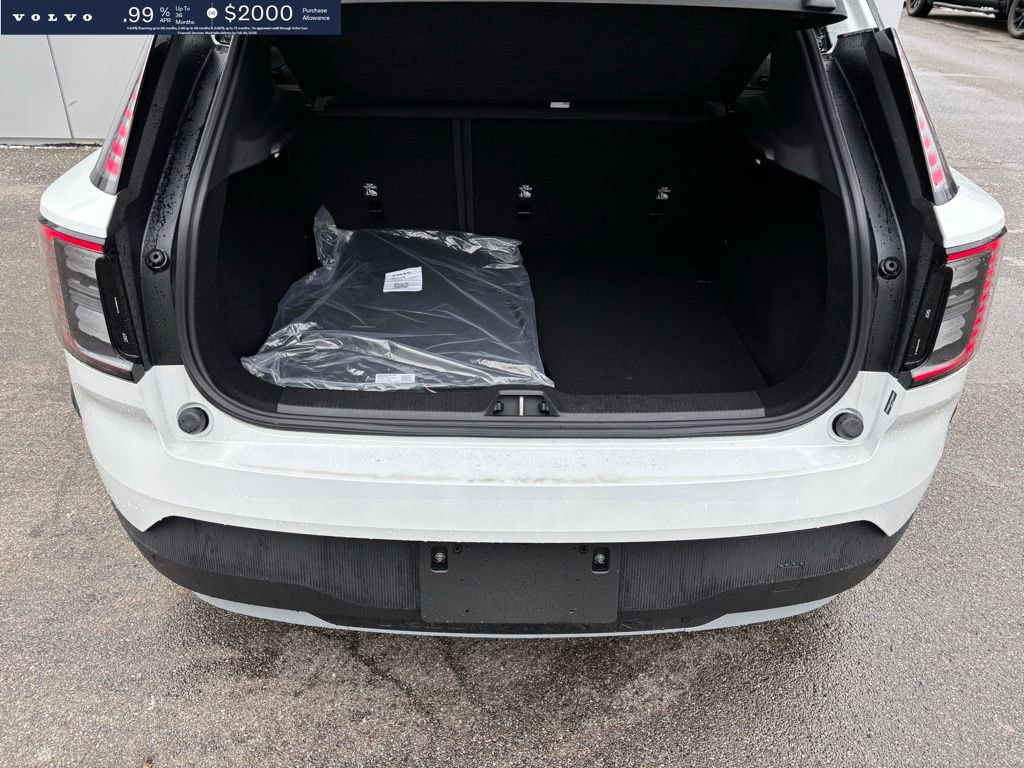 New 2026 Volvo EX30 Cross Country Ultra image 18