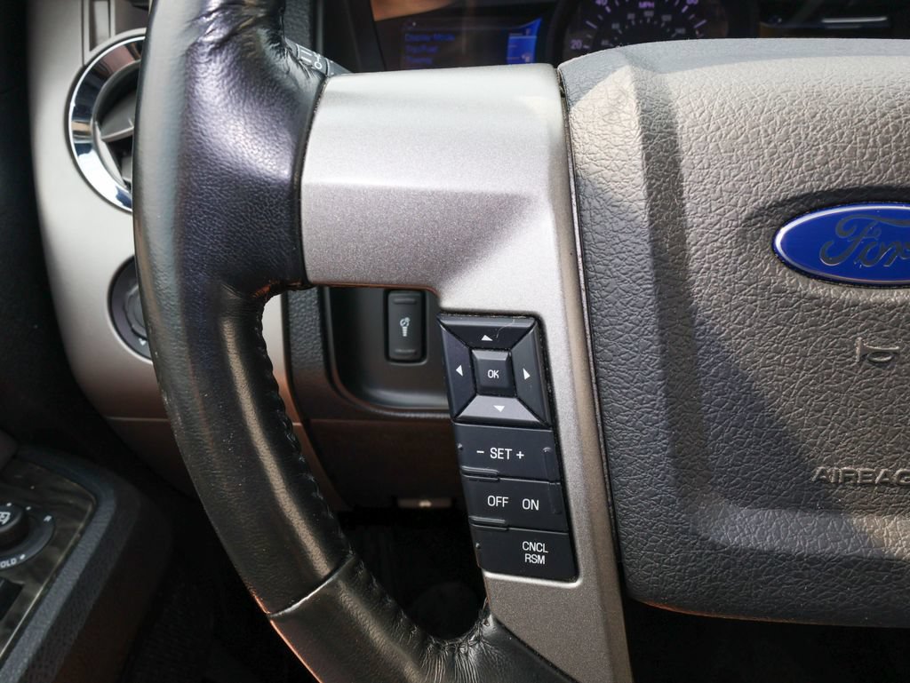 Used 2016 Ford Expedition Limited w/ Equipment Group 301A AWD/4WD image 28