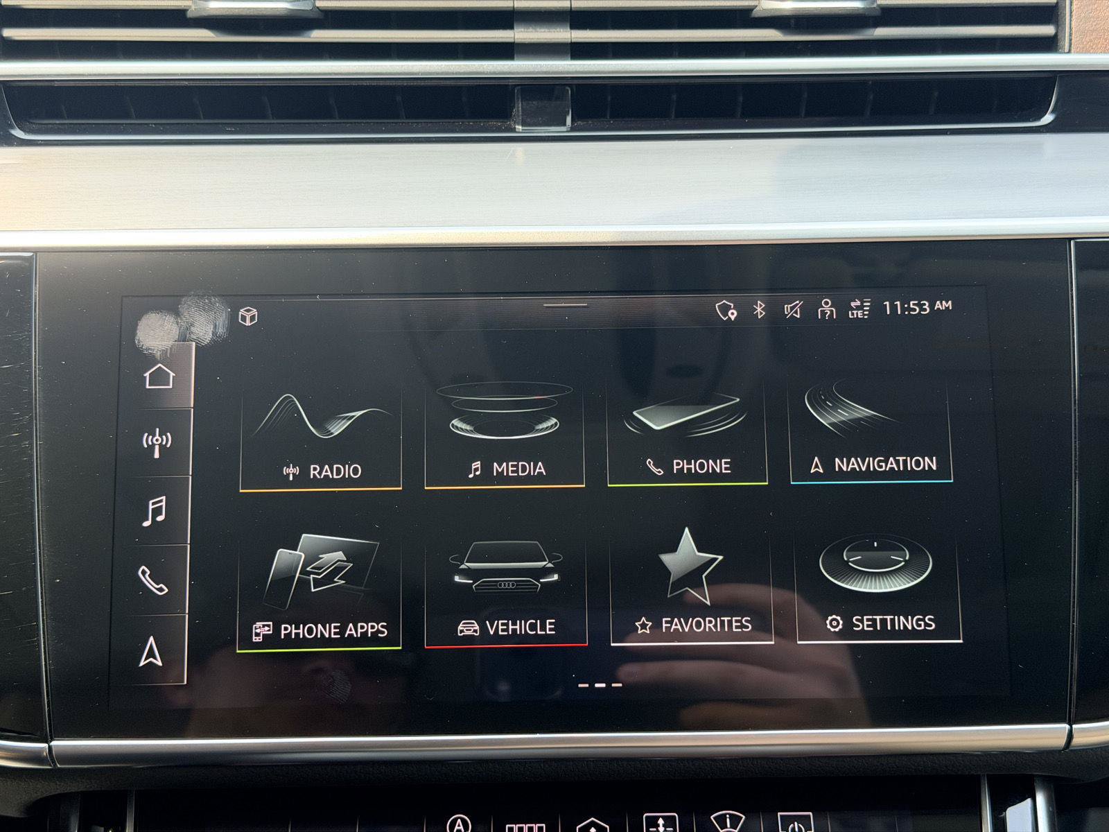 Certified 2021 Audi A8 L 3.0T w/ Executive Plus Package AWD/4WD image 33