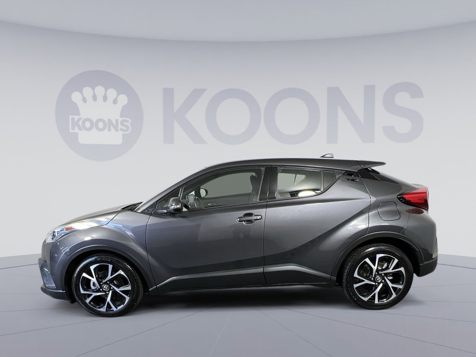 Used 2019 Toyota C-HR Limited image 2