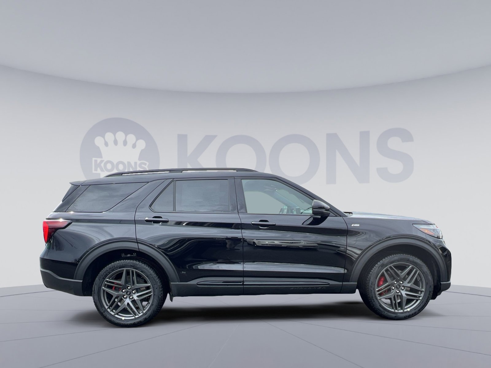 New 2026 Ford Explorer ST-Line w/ ST-Line Street Pack AWD/4WD image 8