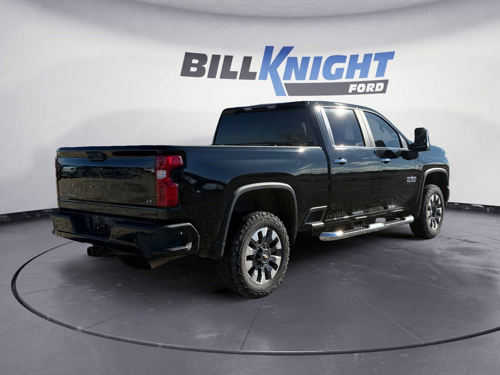 Used 2021 Chevrolet Silverado 2500 LT w/ Z71 Chrome Sport Edition image 5
