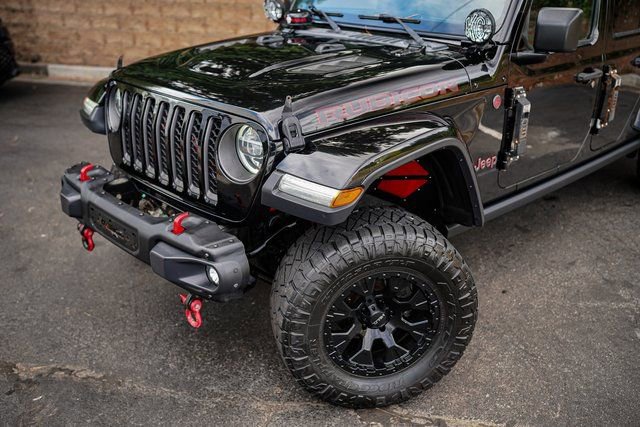 Used 2020 Jeep Gladiator Rubicon image 2