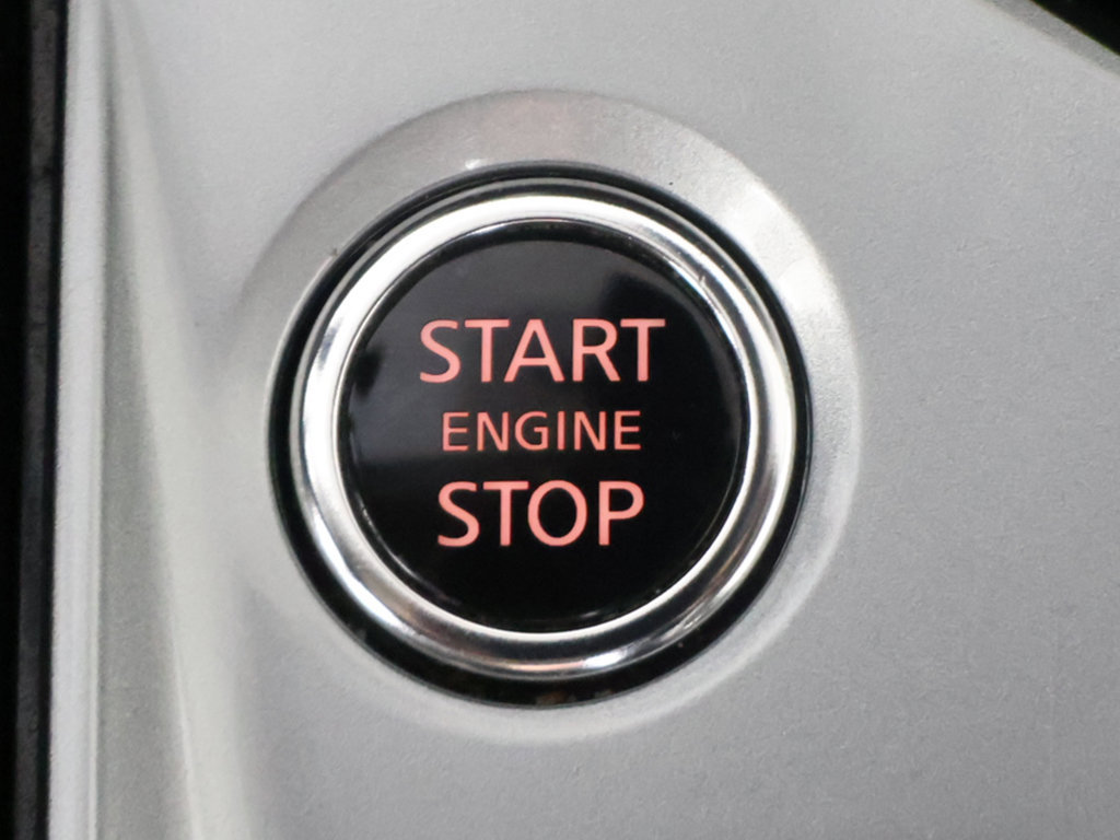 Used 2024 Nissan Altima 2.5 SV FWD image 32