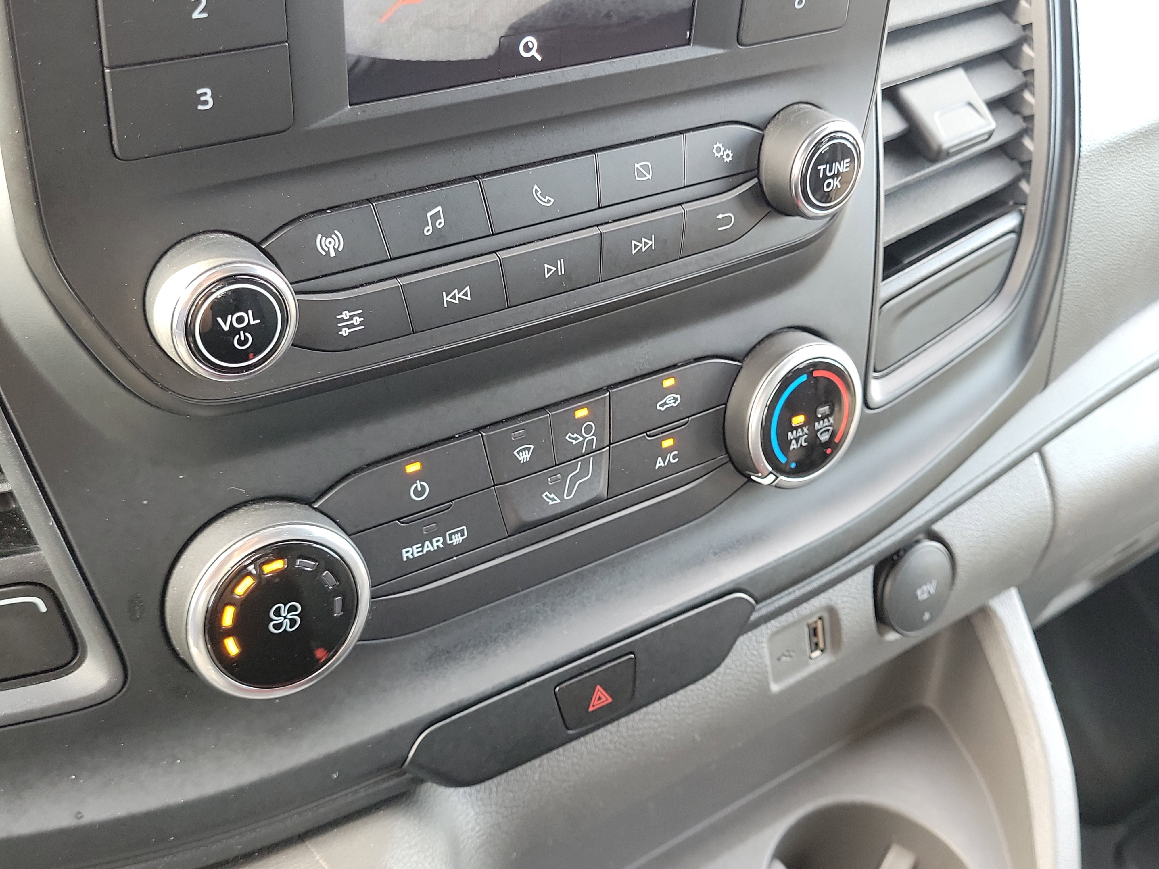 Used 2024 Ford Transit 250 Low Roof w/ Exterior Upgrade Package image 18