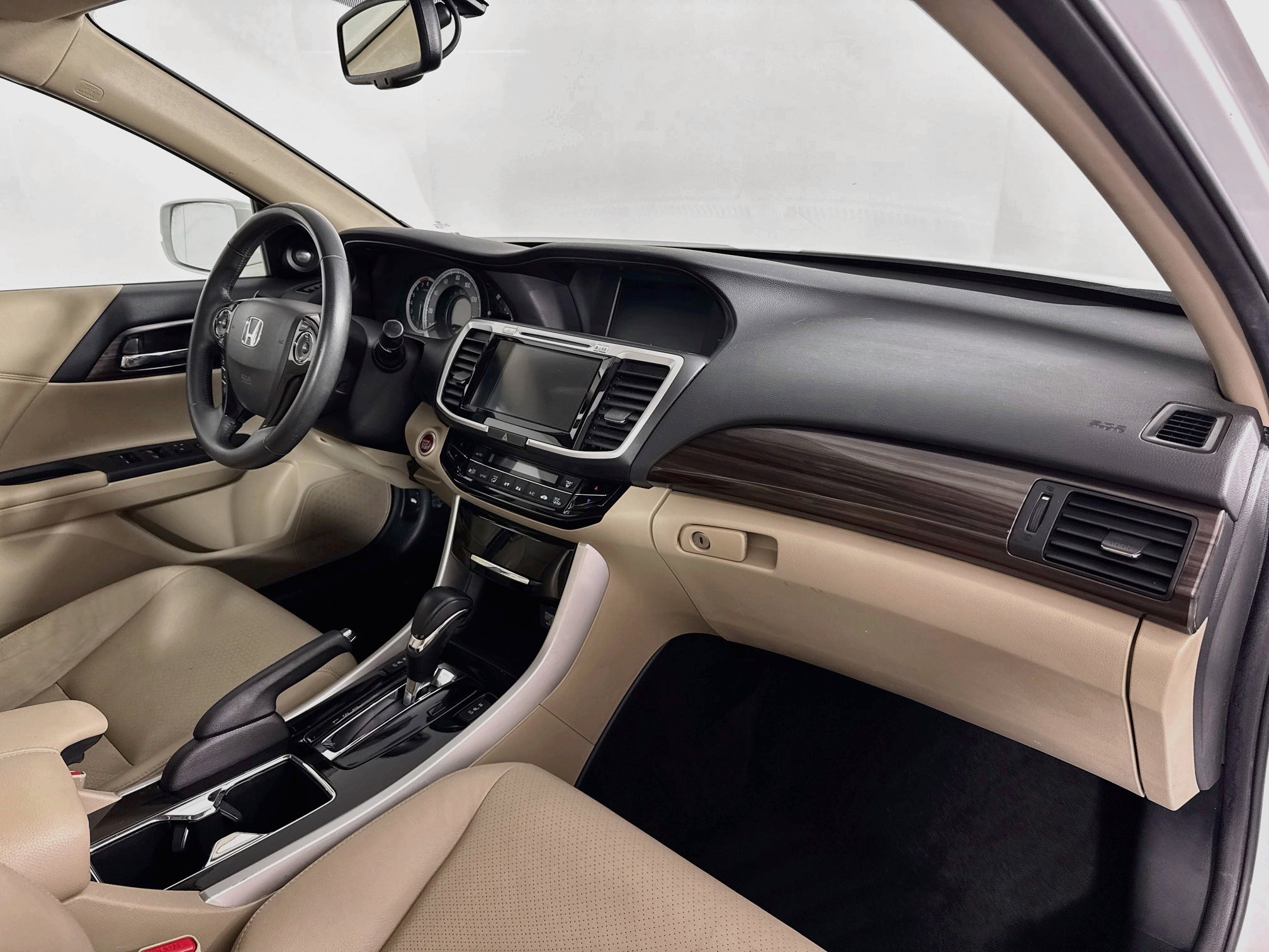 Used 2016 Honda Accord EX-L image 29
