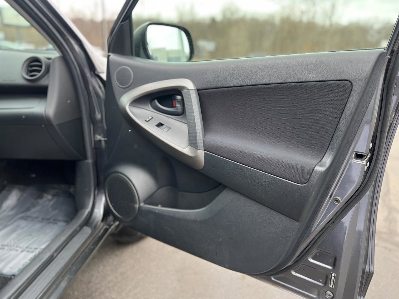 Used 2010 Toyota RAV4 Sport AWD/4WD image 35