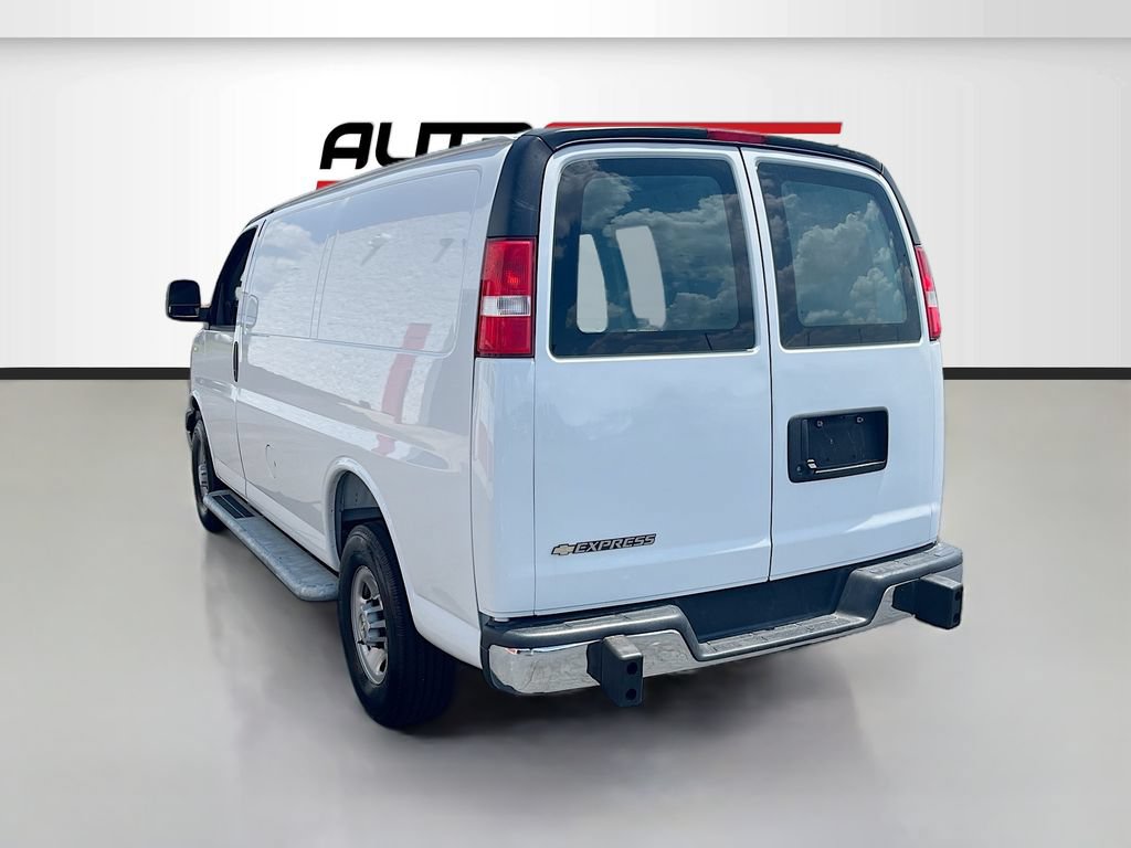 Used 2025 Chevrolet Express 2500 w/ Driver Convenience Package RWD image 6