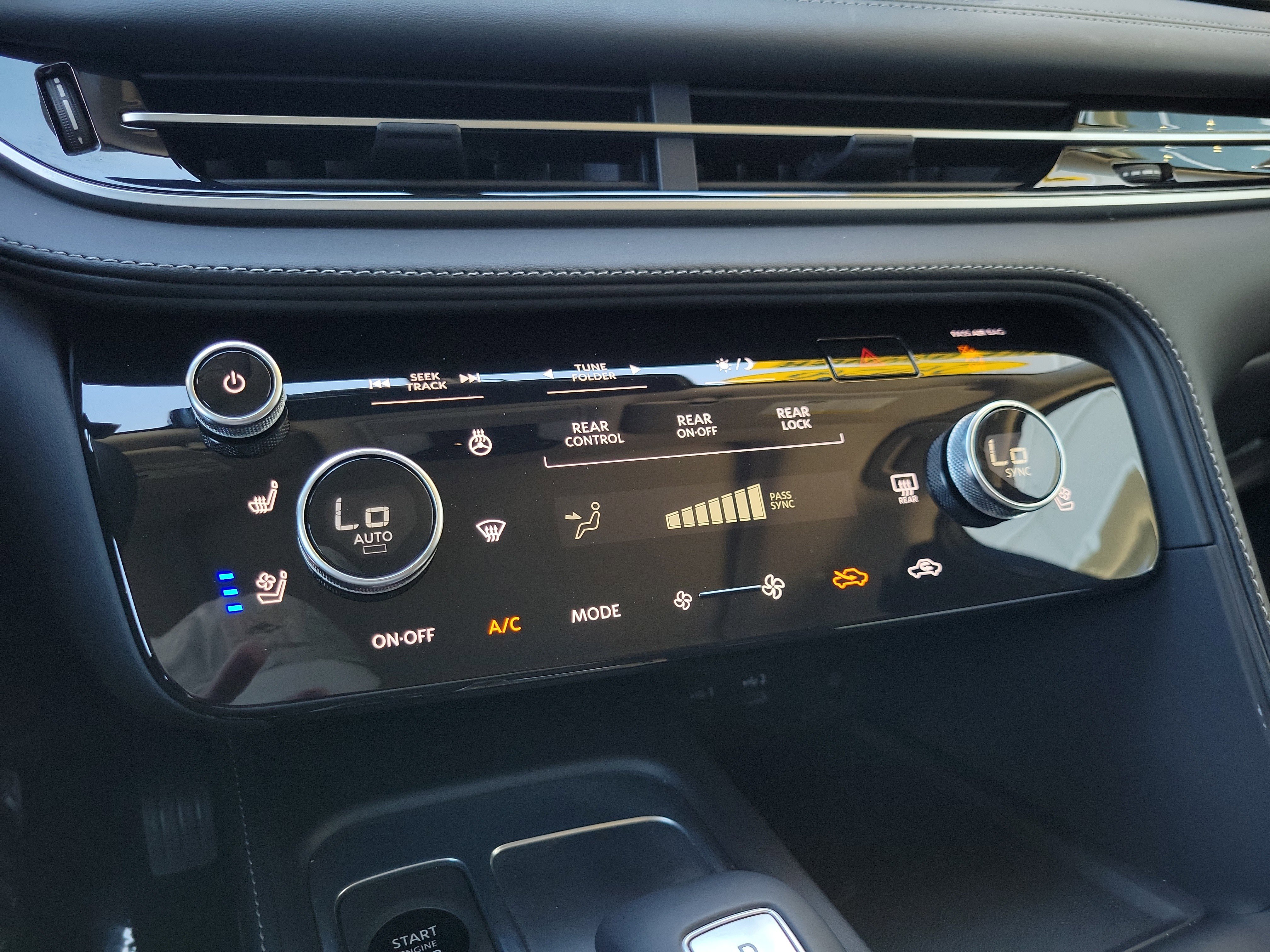 Certified 2026 INFINITI QX60 Luxe w/ Cargo Package image 24