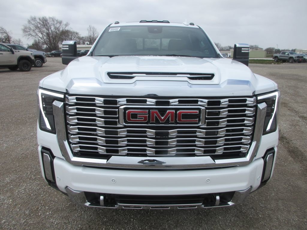New 2026 GMC Sierra 3500 Denali w/ Denali Reserve Package AWD/4WD image 10