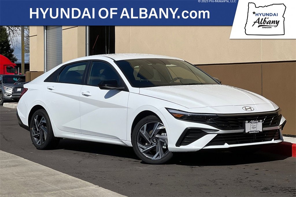 New 2025 Hyundai Elantra SEL