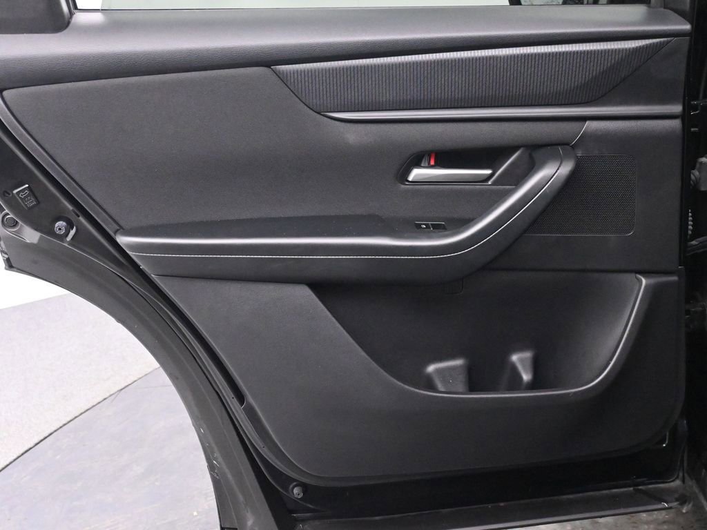 Used 2024 MAZDA CX-90 3.3 Turbo w/ Select Package image 13